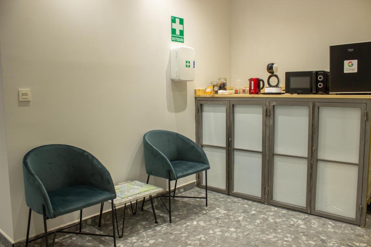 Pension B4R Self Check In Bilbao Exteriér fotografie
